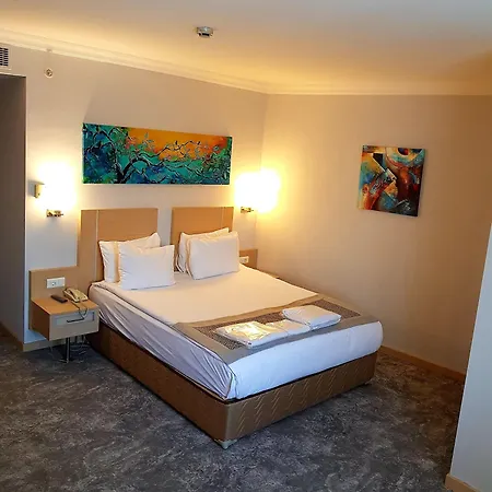 Midas Hotel