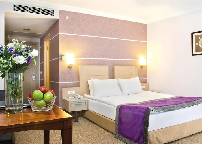 Otel Midas 4*