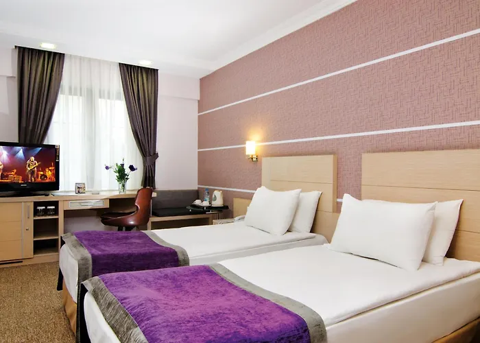 Midas Hotel 4*