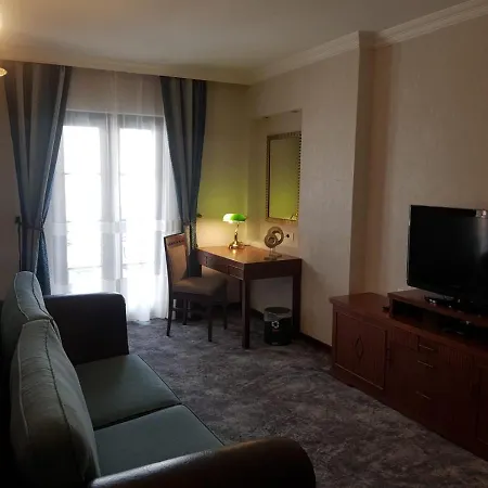 Hotel Midas 4*